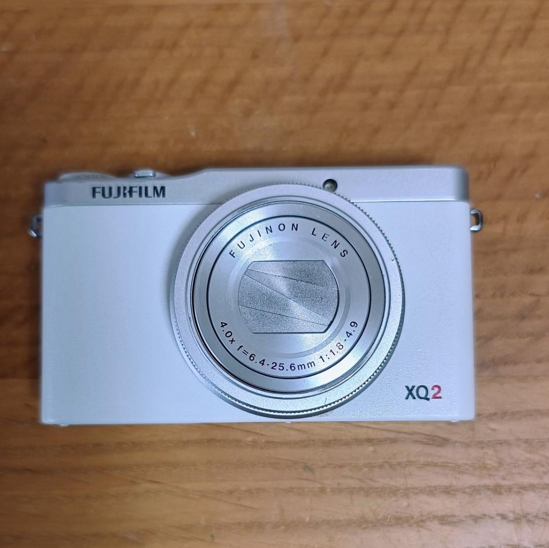 【中古・並品】FUJIFILM QX2 ホワイト