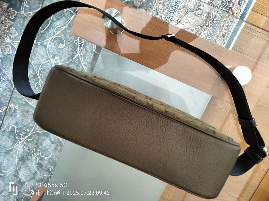 【美品！】COACH メンズメッセンジャーバッグ（ オリーブ＆グリーンカラー）