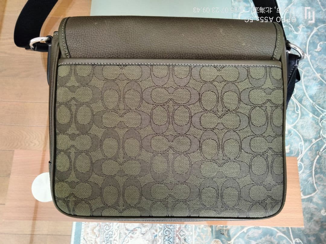 【美品！】COACH メンズメッセンジャーバッグ（ オリーブ＆グリーンカラー）
