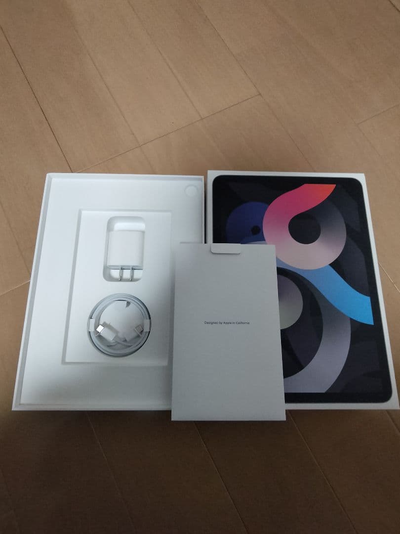 (美品)iPad Air (第4世代) 64GB Wi-Fi 本体 ケース付き