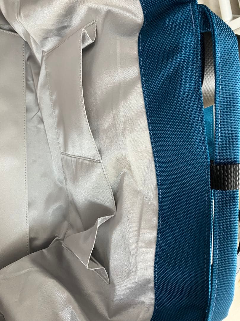 【新品未使用】DOUBLELOOP TOUGHシリーズ　Lサイズ 限定色