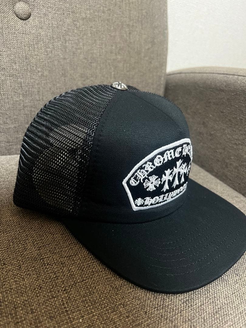 ブラック トラッカーキャップ (Chrome Hearts)
