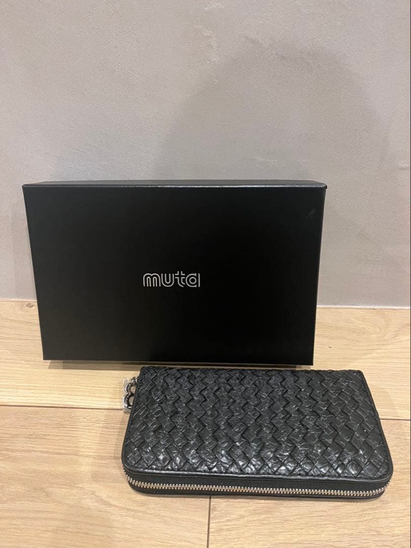 稲福琉夏ムータマリン クロコダイル 財布