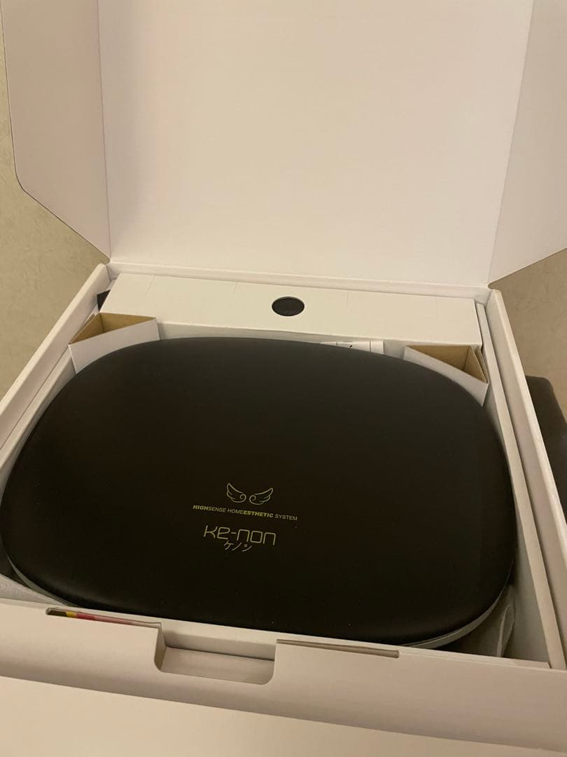 ケノン 脱毛器　Ver.8.6 99.8%カートリッジ残量　ほぼ未使用