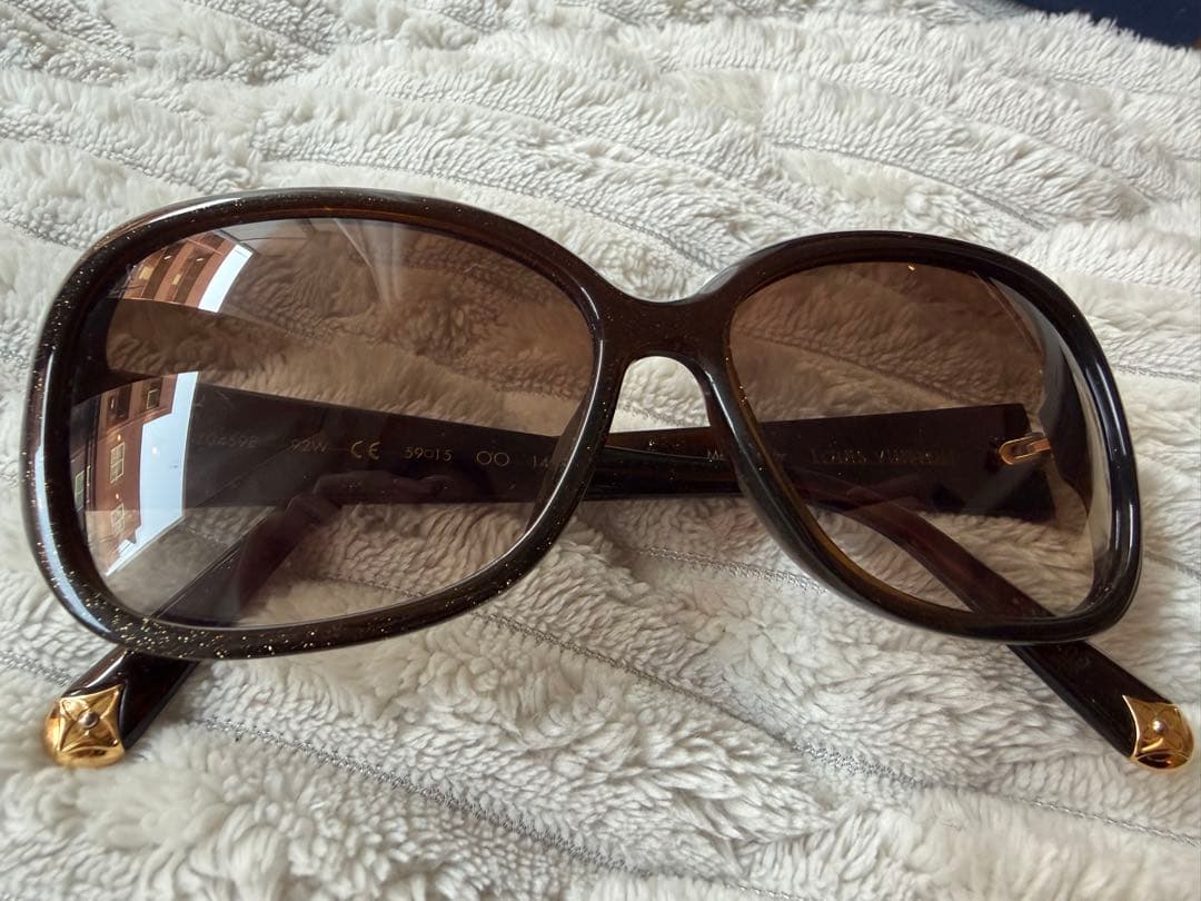 LOUIS VUITTON ブラウン サングラス