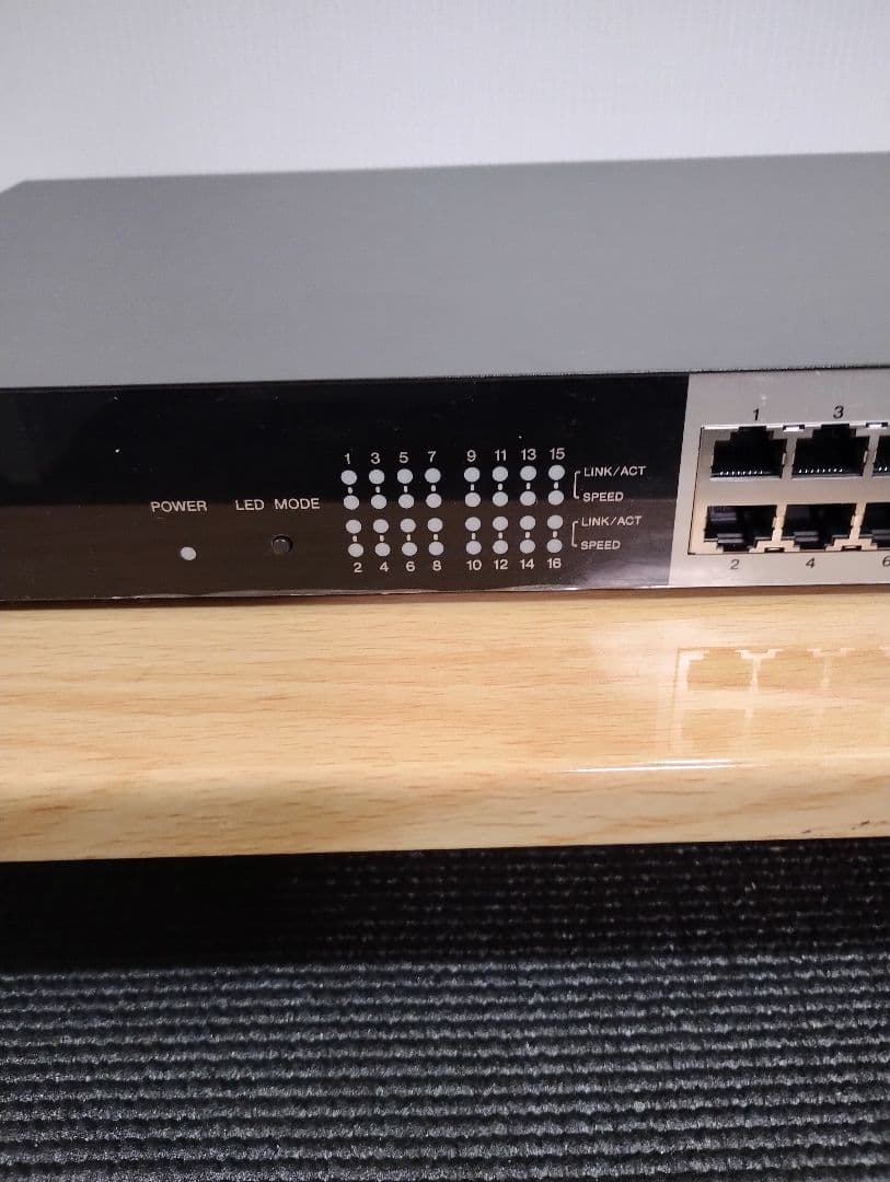 YAMAHA SWX2210-16Gスイッチングハブ　（