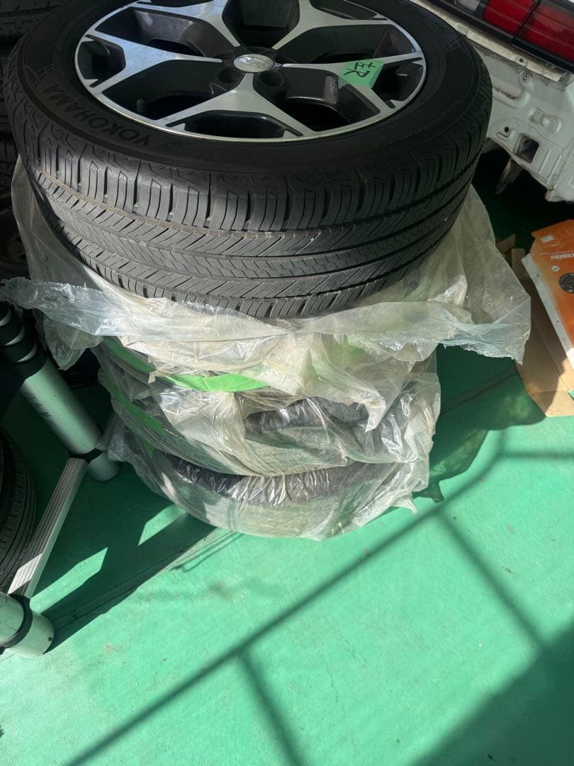 Yokohama 18インチタイヤ・ホイールセット　スバル　フォーレスター