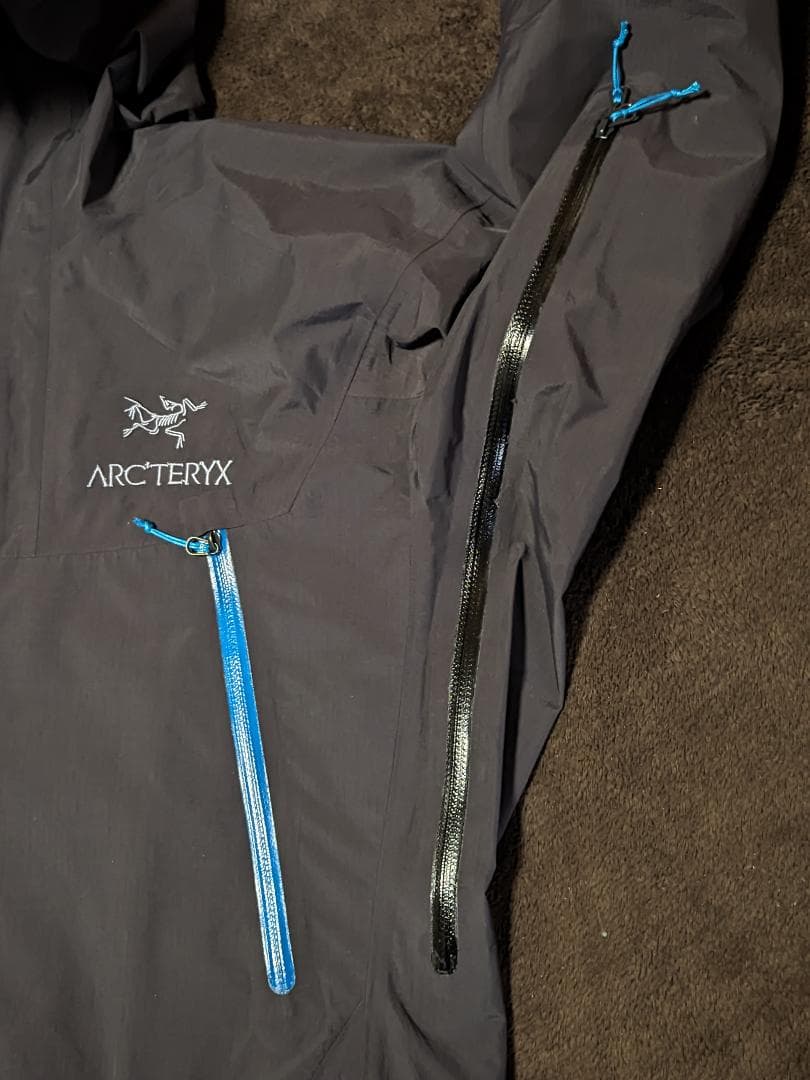 【廃盤】ARC'TERYX ALPHA SL CARBON COPY II