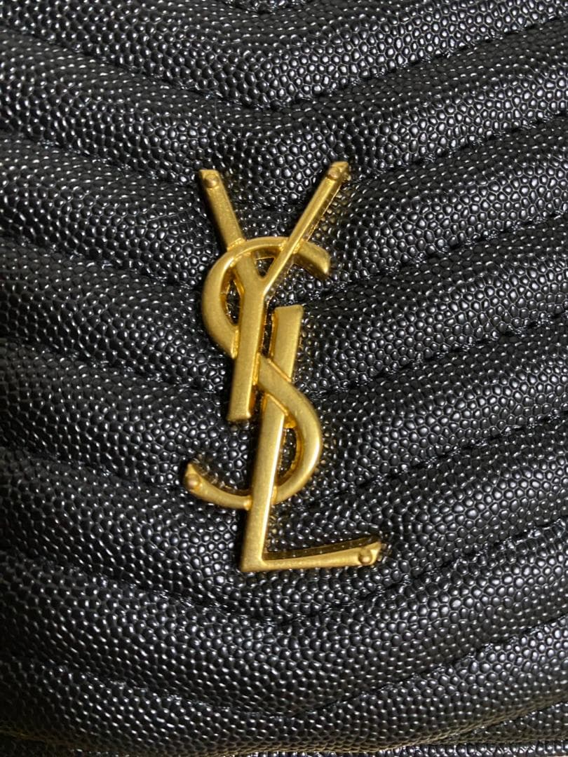 ★週末限定価格　YSL キルティングボディバッグ 黒
