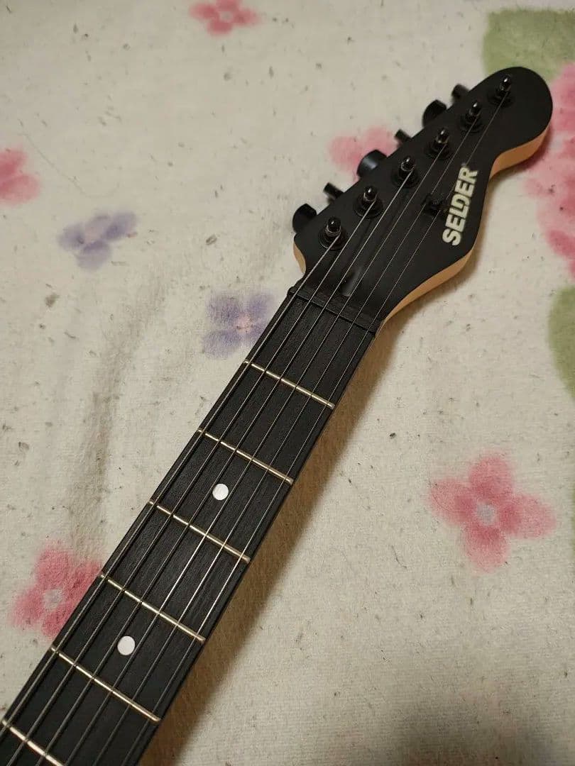SELDERストラトキャスター/未使用品ケース付