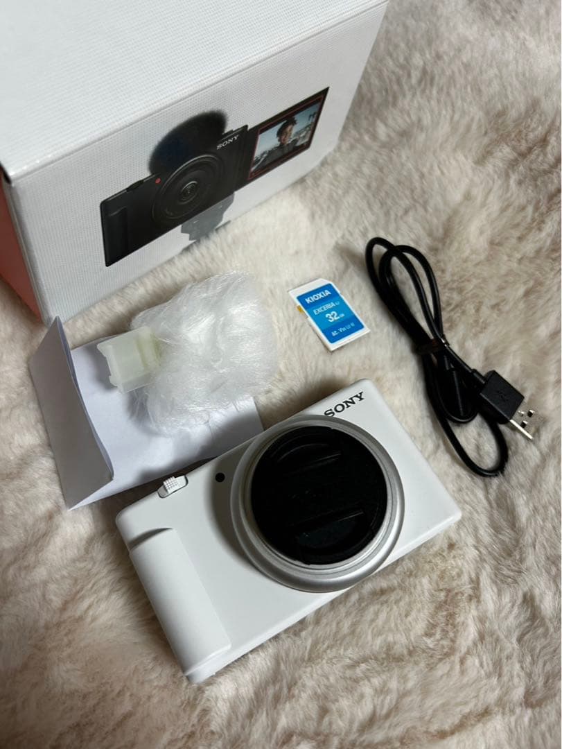 SONY ZV-1F 1年保証付き！Instagrammerにも大人気！