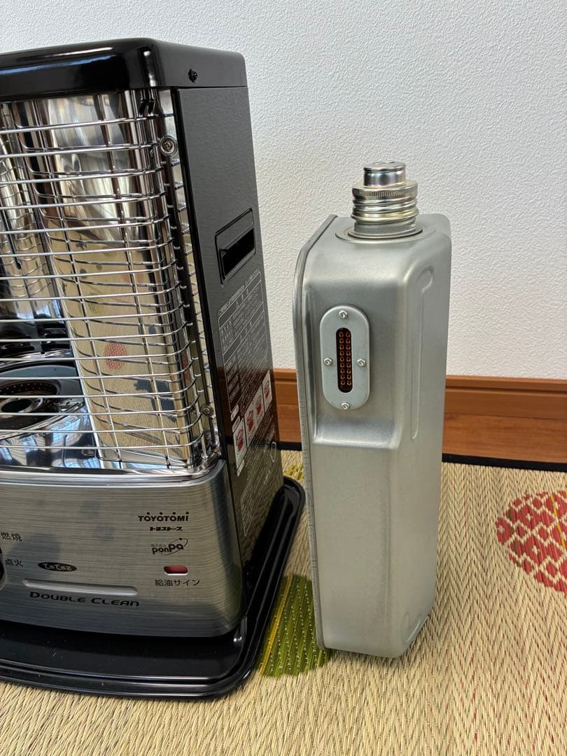 トヨトミ 灯油ストーブ NRC-D28E4 取扱説明書付き