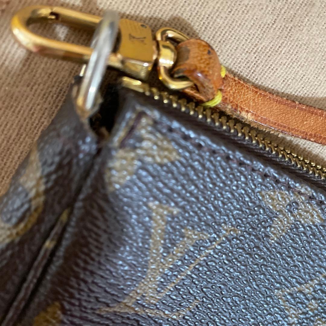 Louis Vuitton モノグラム ポーチ　ストラップ　アクセサリー値下げ