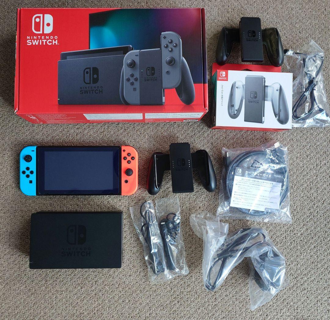 Switch　本体　充電グリップ　SDカード