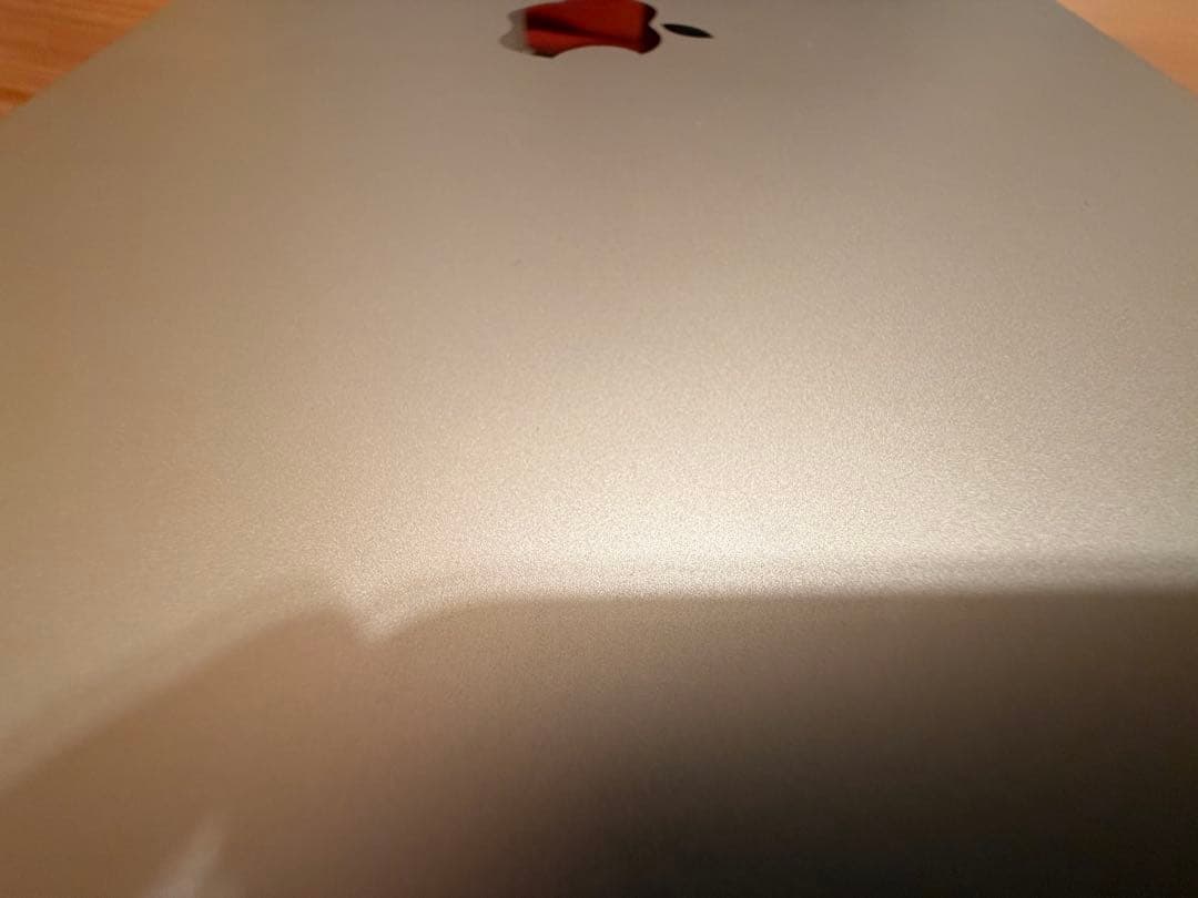 【美品】MacBook Air M3 スターライト 256GB 13インチ
