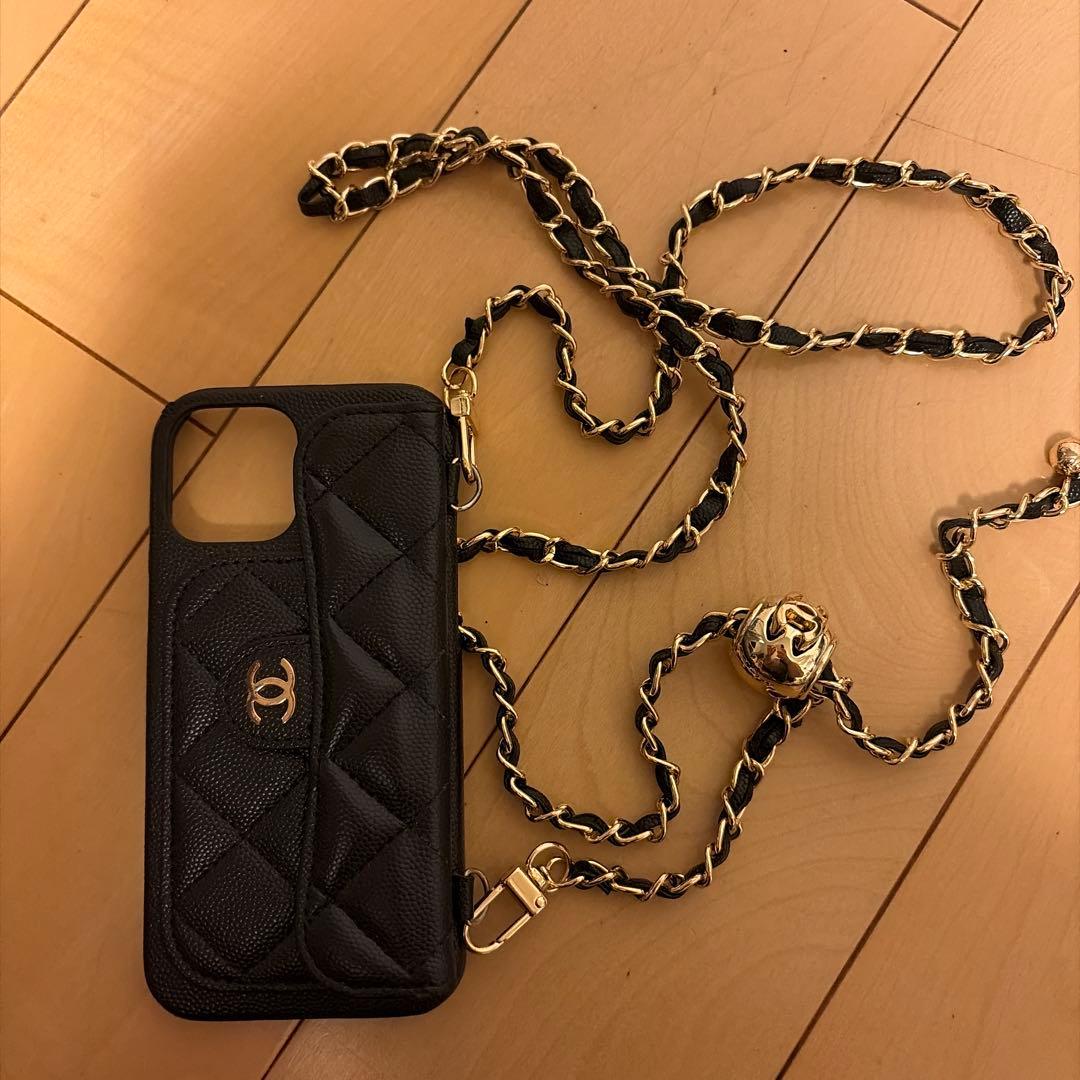 CHANEL ブラックレザー iPhoneケース