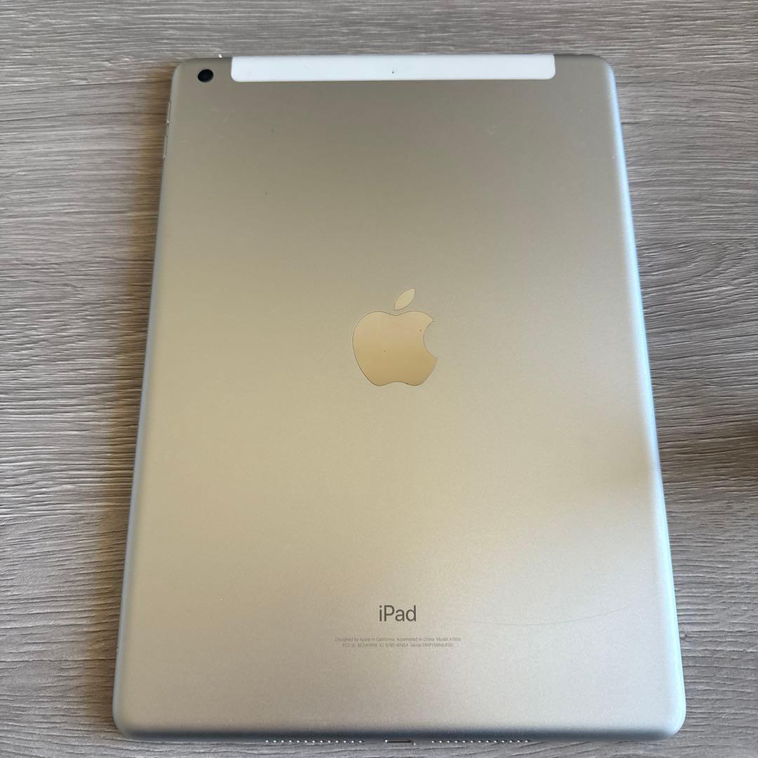 iPad 第6世代　wifiモデル