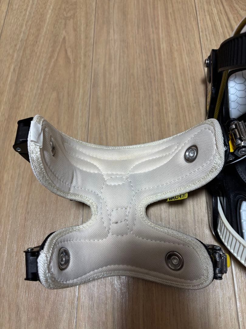 FLOW 5IVE スノーボードビンディング ホワイト/ブラック