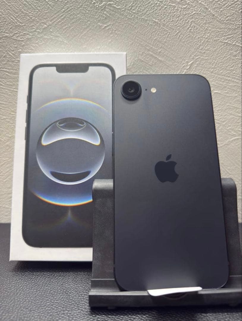 【バッテリー最大容量100%】iPhone16e 128GB ブラック ケース付