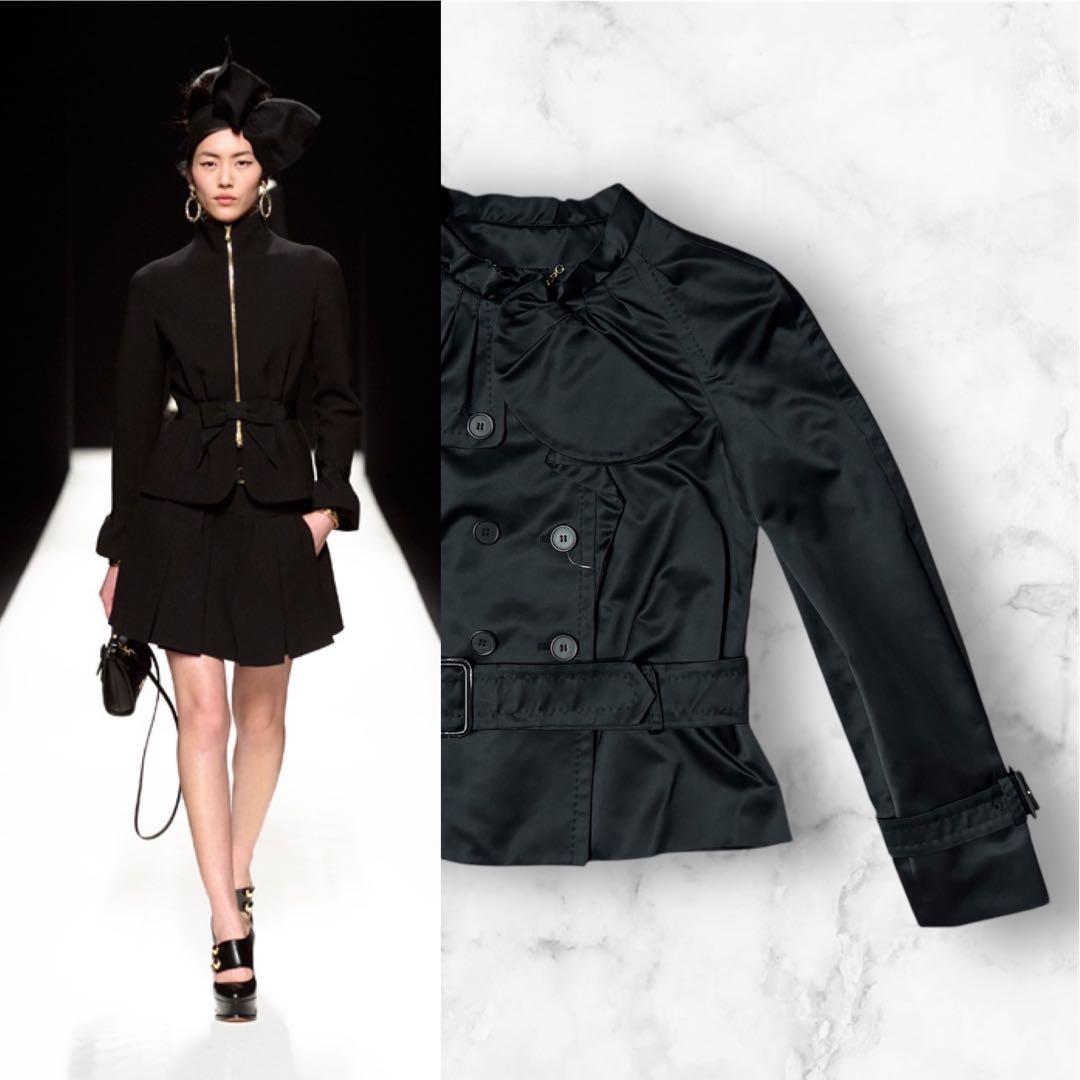 コ*ト様 イタリア製 モスキーノ moschino 新品スタンドカラーフリルダッ