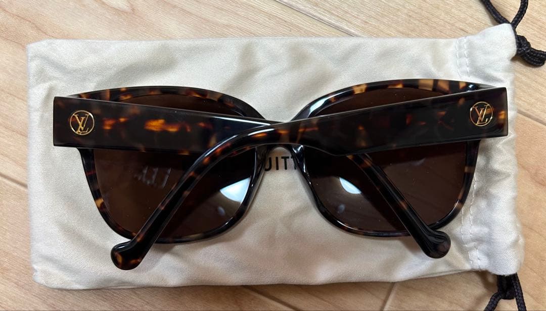 LOUIS VUITTON レディースサングラス