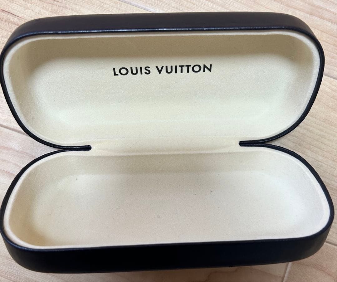 LOUIS VUITTON レディースサングラス