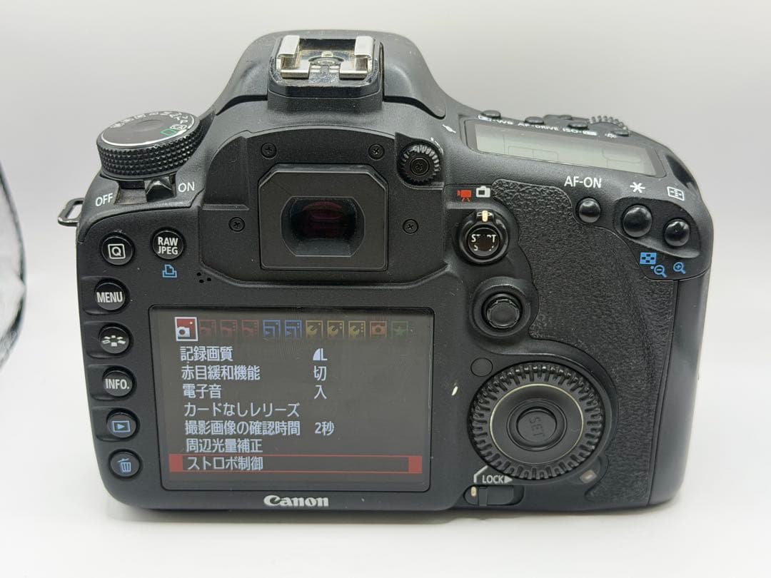 Canon EOS 7D ボディ 電源投入OK、シャッターOK