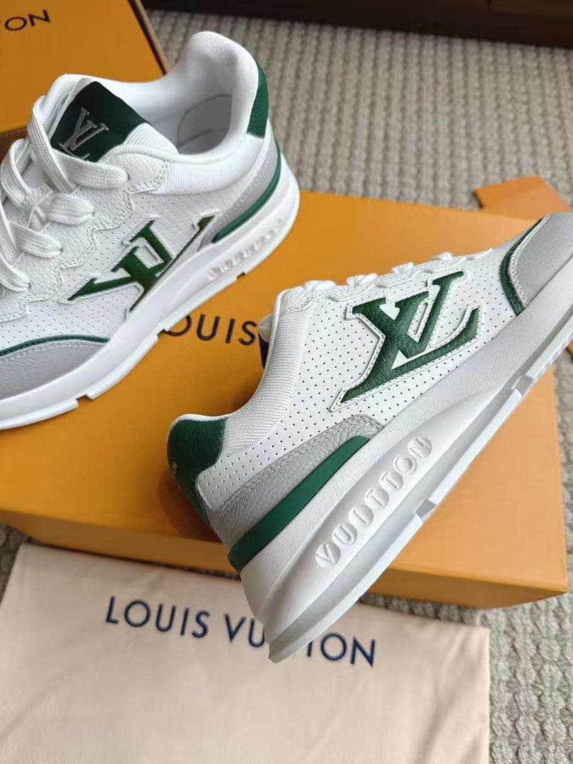 LOUIS VUITTON スニーカー ホワイト/グリーン