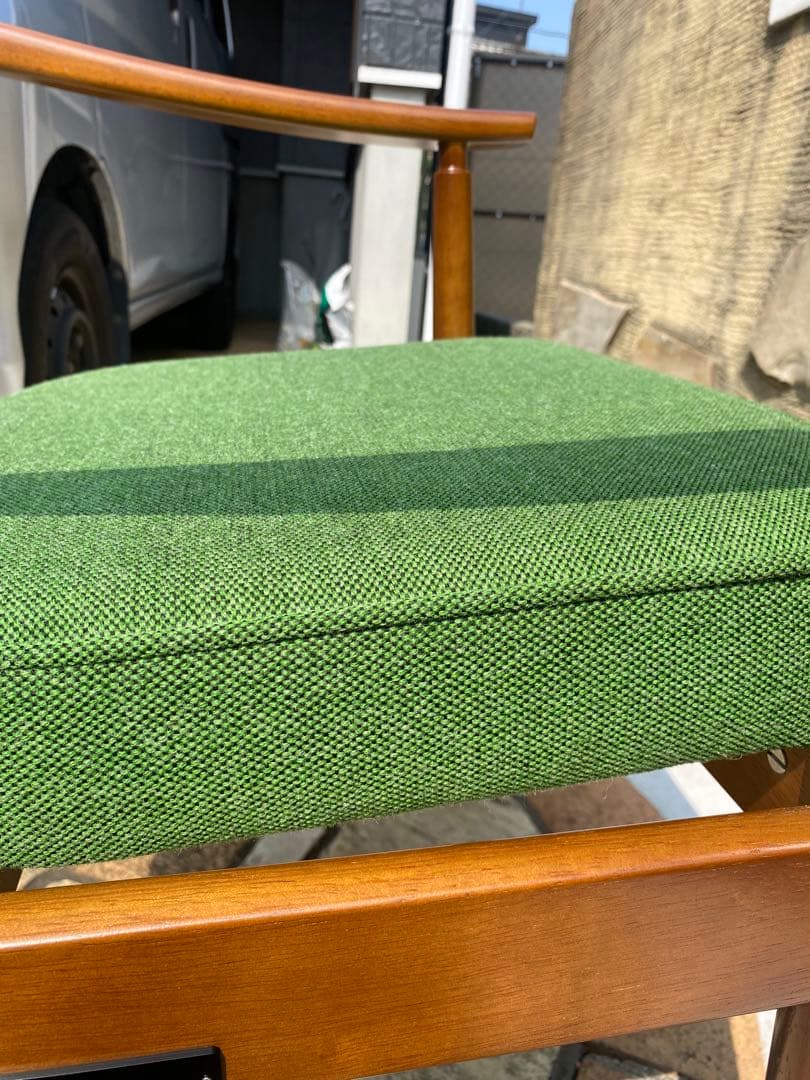 カリモク60 Dチェア　美品　タープグリーン　1脚