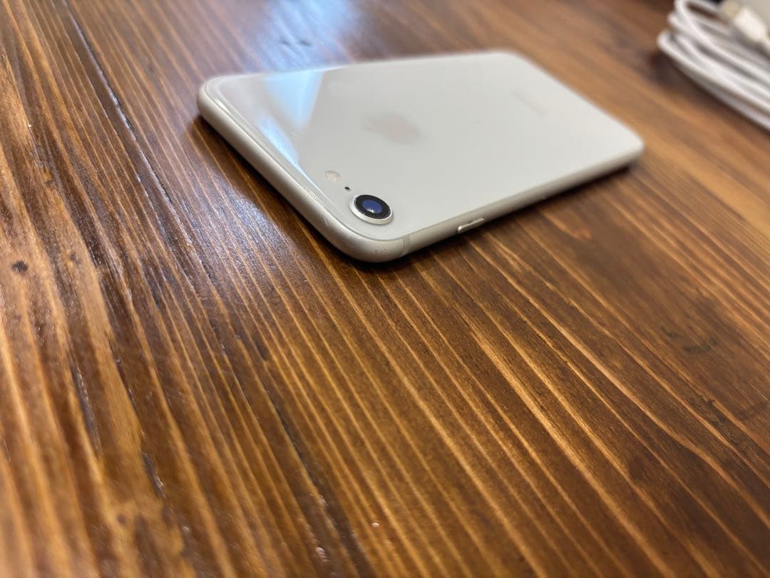 Apple iPhone 8 256GB Ankerライトニングケーブルセット