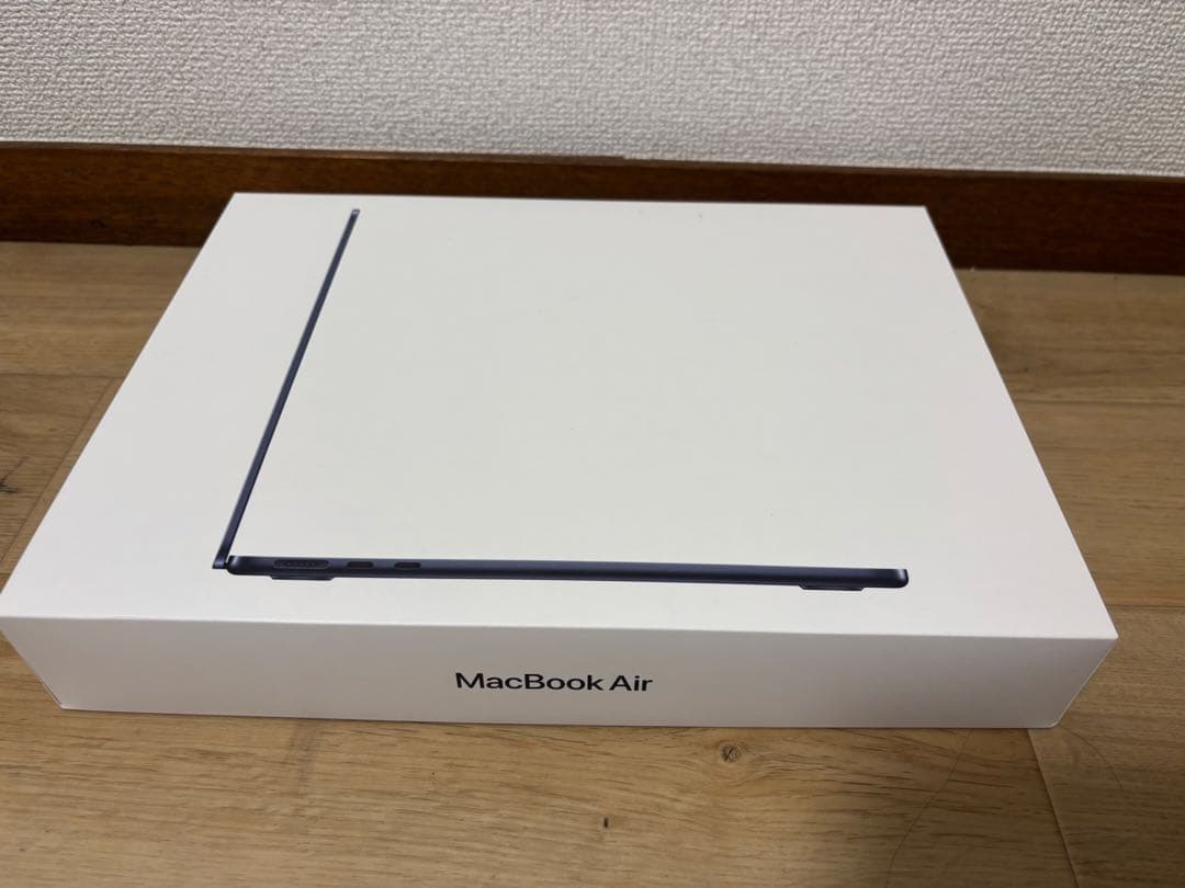 バッテリー新品同様 M2 Macbook Air 13インチ　A2681 256