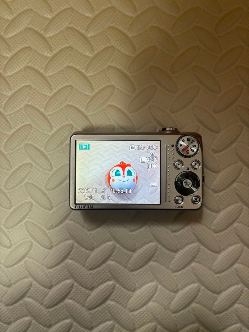 fujifilm&富士フイルム　f80exr シルバー　デジタルカメラ