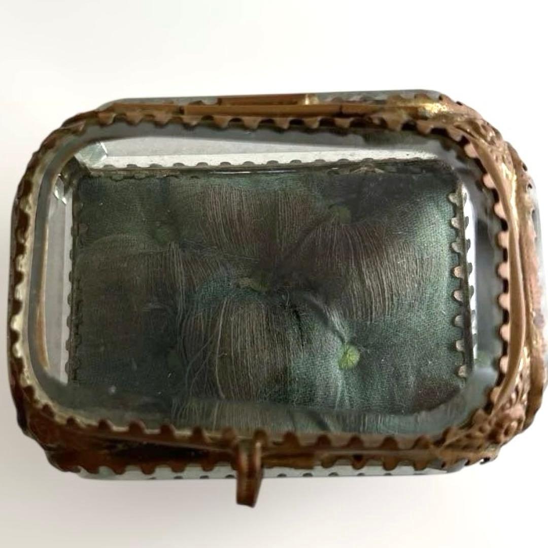 ガラスジュエリーボックス　グローブドマリエ　フランスアンティーク　べべルガラス