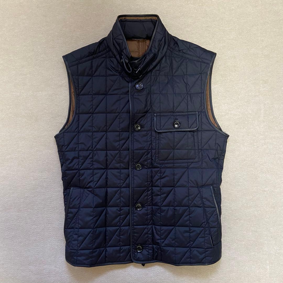 エルメネジルドゼニア ダークネイビー ベスト IT44