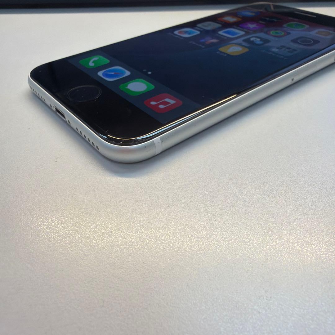 訳あり iPhone SE2 64GB ホワイト 84% はいめんヒビ