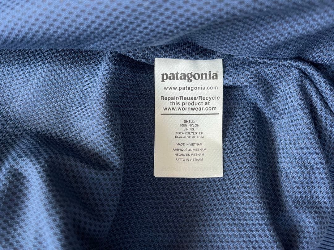patagonia ネイビー ナイロンジャケット