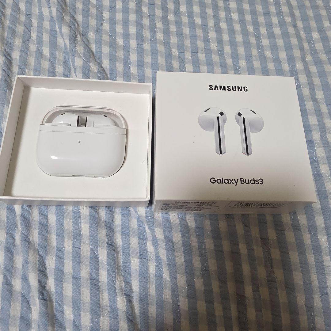 Samsung Galaxy Buds3 ホワイト ケース付き
