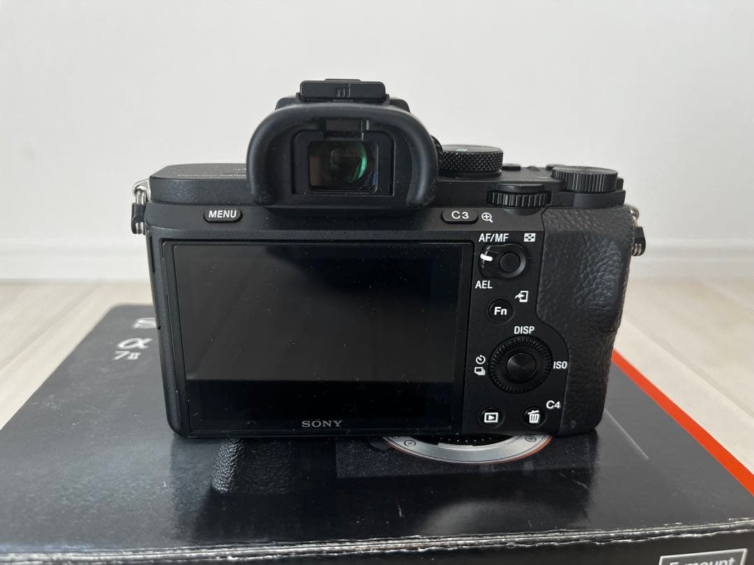 SONY α7IIボディ ILCE-7M2 フルサイズ ミラーレスカメラ