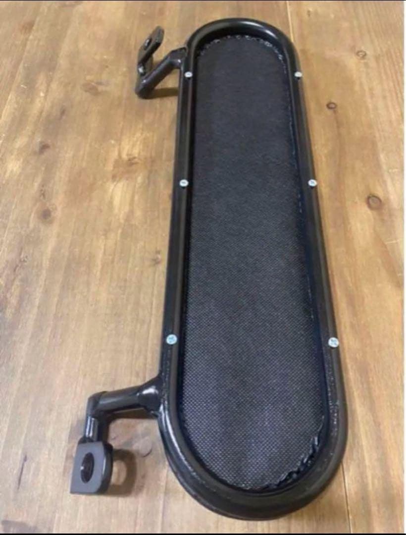 ハイエース200系　スーパーGL フットレスト　運転席側&助手席側　足おき台