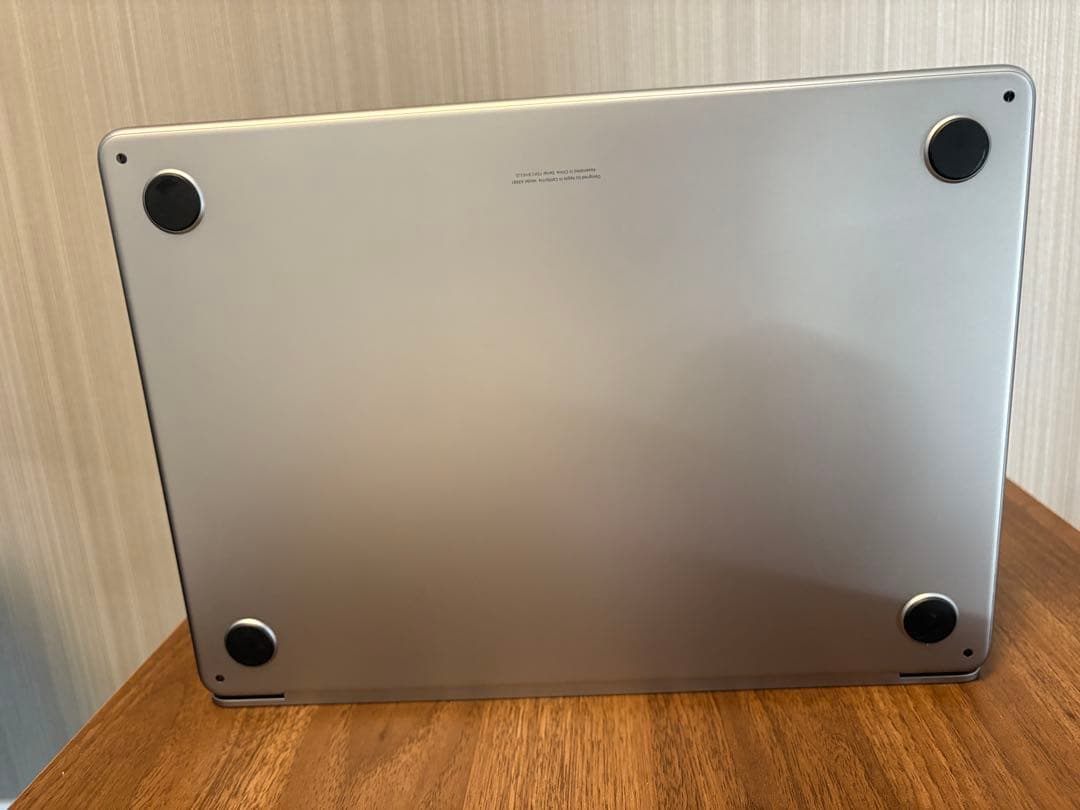 MacBook Air M2 8GB, 512GB 13-inchi シルバー