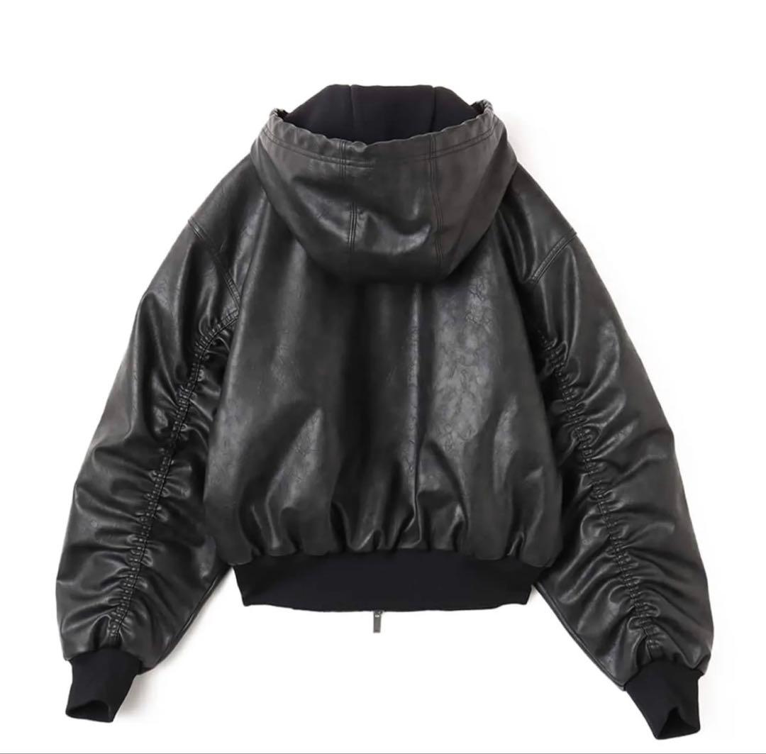 adidas レザー　アウター　　Ｌサイズ