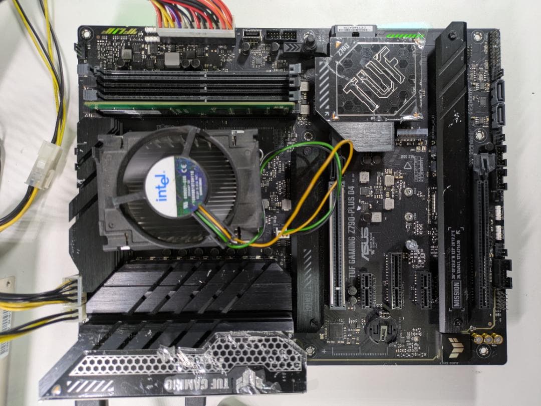 マザーボード ASUS TUF GAMING Z790-PLUS D4