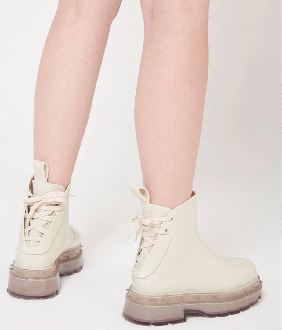 UNDERCOVER Melissaエディション ベージュ Spikes ブーツ