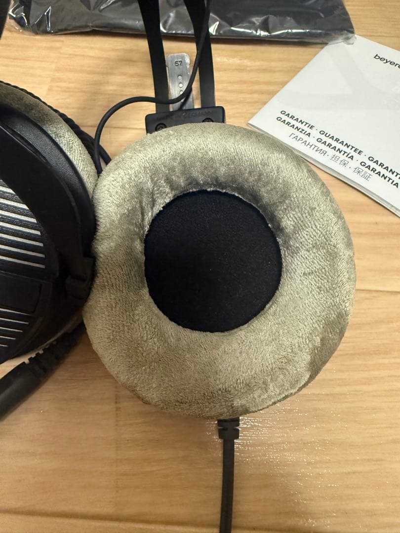 ヘッドホン beyerdynamic DT 990 PRO