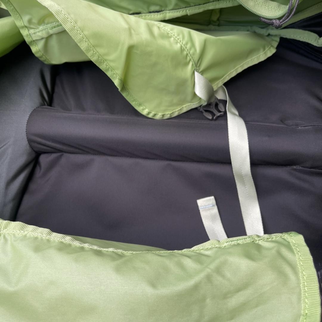 OSPLEY オスプレイ　OZONE オゾン　ローラーバック　42L 機内持込