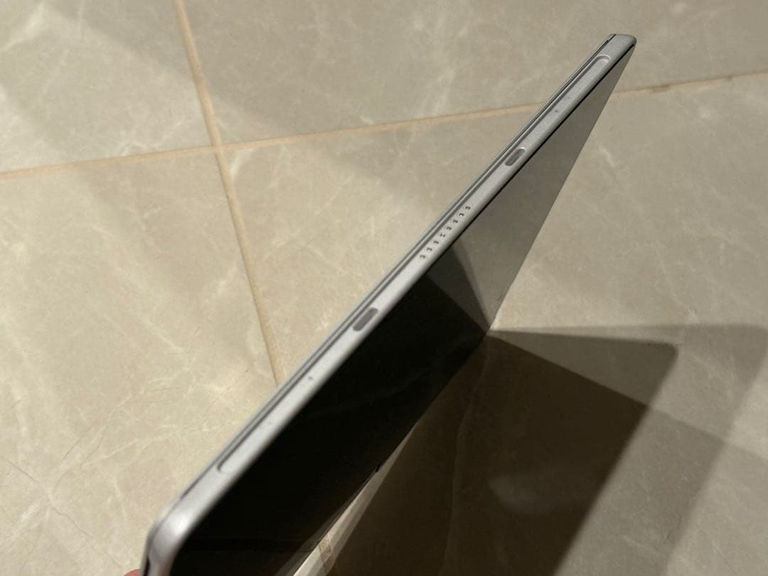 Windowsタブレット本体 Microsoft Surface Go 4415Y /8GB /128GB