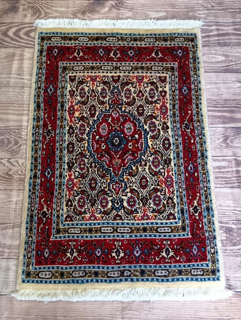 【プリンコ】ペルシャ絨毯　ムード　イラン　手織り(1)