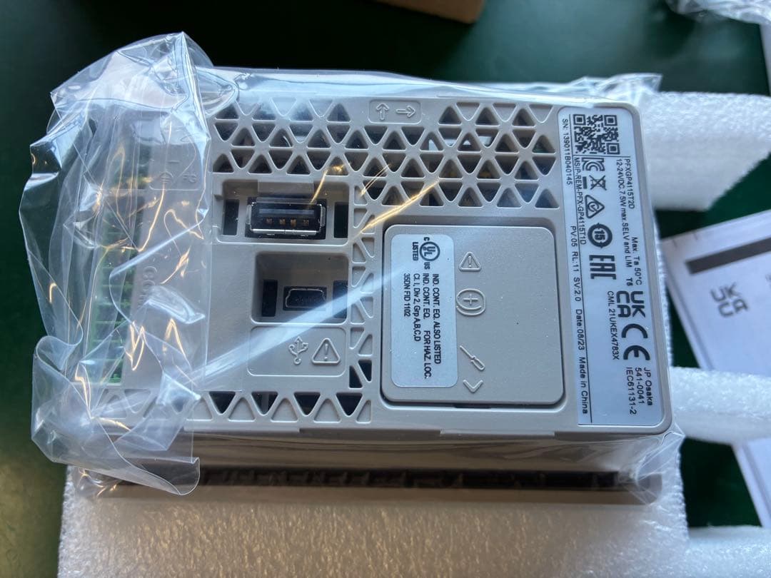 シュナイダー表示器　PFXGP4115T2D