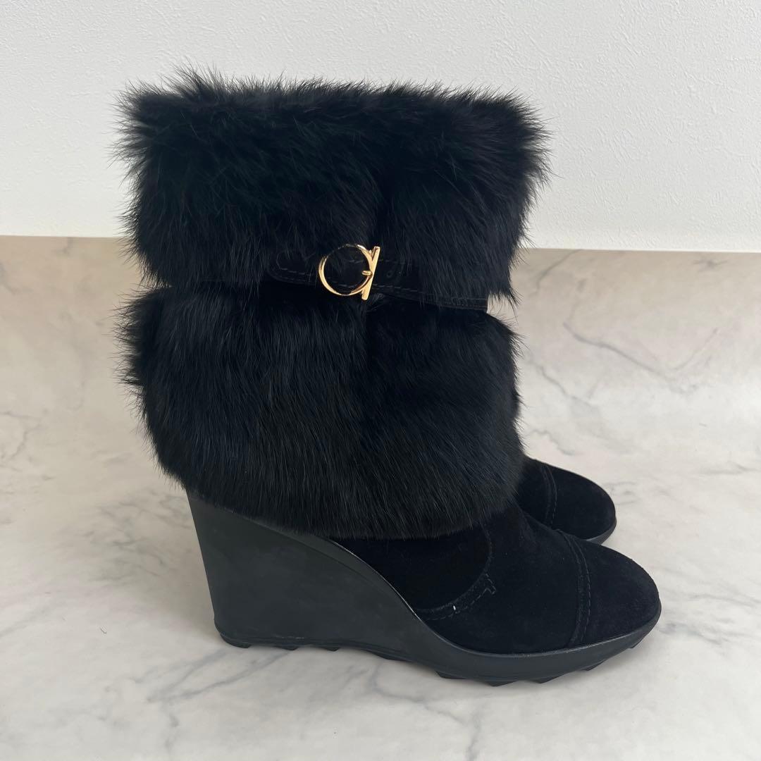 Salvatore Ferragamo ショートファーブーツ ガンチーニ