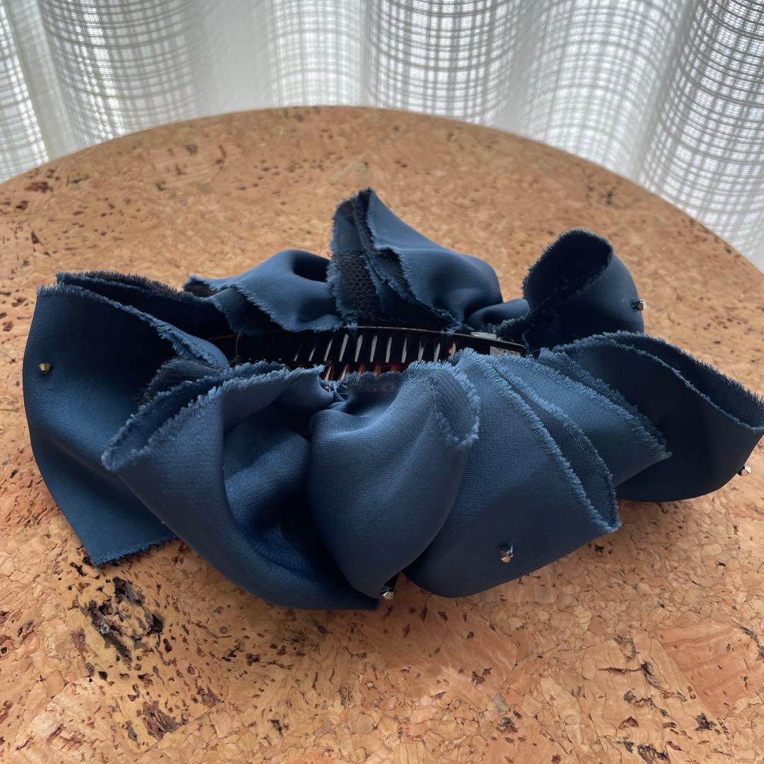 アンジェブルーム Ange Bloom バナナクリップ　 花柄とネイビーの２つ